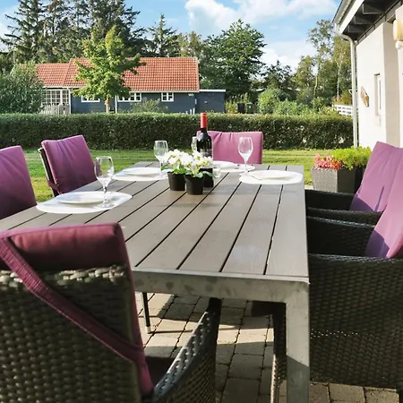 3 Bedroom Cozy In Sydals Skovby (Syddanmark)